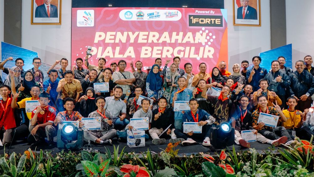 Raih 13 Medali, SMK Tunas Harapan Pati Berhasil Jadi Juara Umum Ajang ...